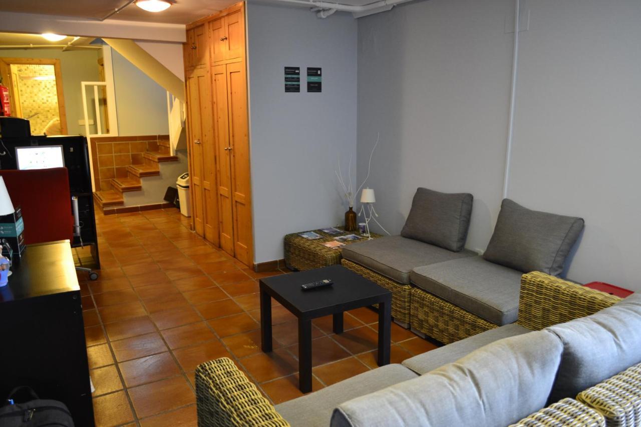 Albergue O Fogar De Teodomiro Сантьяго-де-Компостела Экстерьер фото